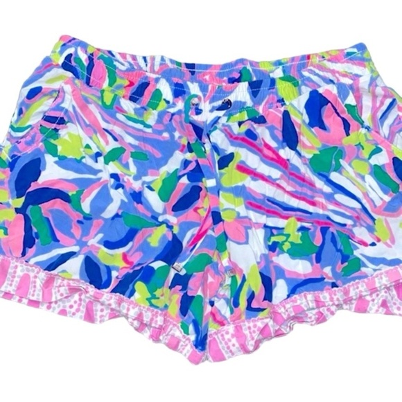 LILLY PULITZER floral shorts size small - Picture 2 of 7